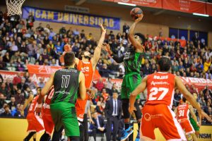 Shawn Dawson seguirá en Divina Seguros Joventut hasta verano de 2020