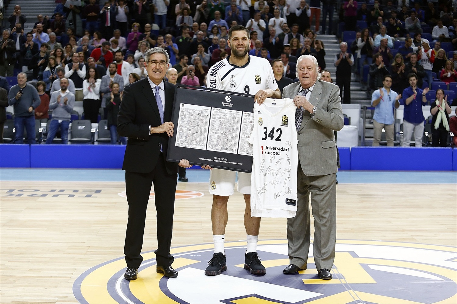El Real Madrid sobrevive a Mike James y se sube al podio europeo (92-89)