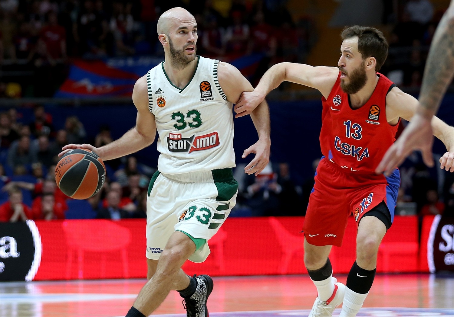 SbEu: Un triple de Calathes de ocho metros a tabla mantiene las opciones de Panathinaikos