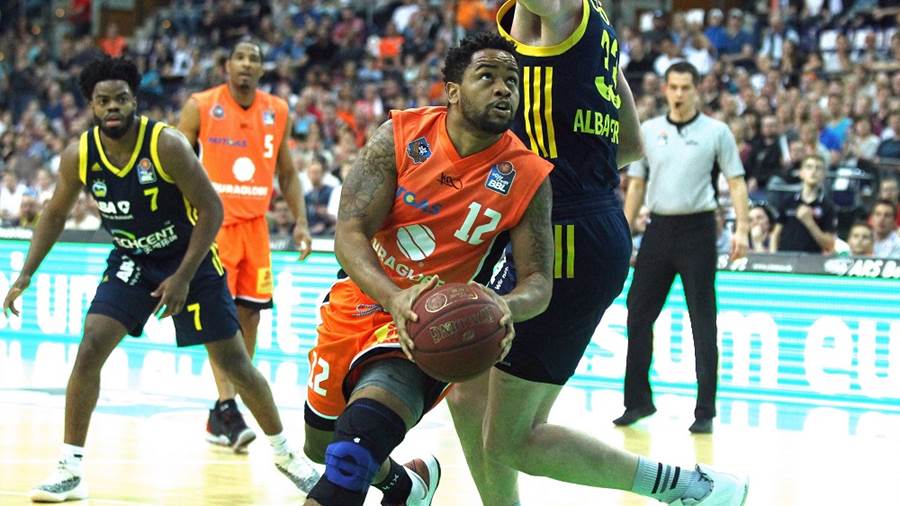 easyCreditBBL: Ganan los favoritos con marcadores en torno a los cien puntos