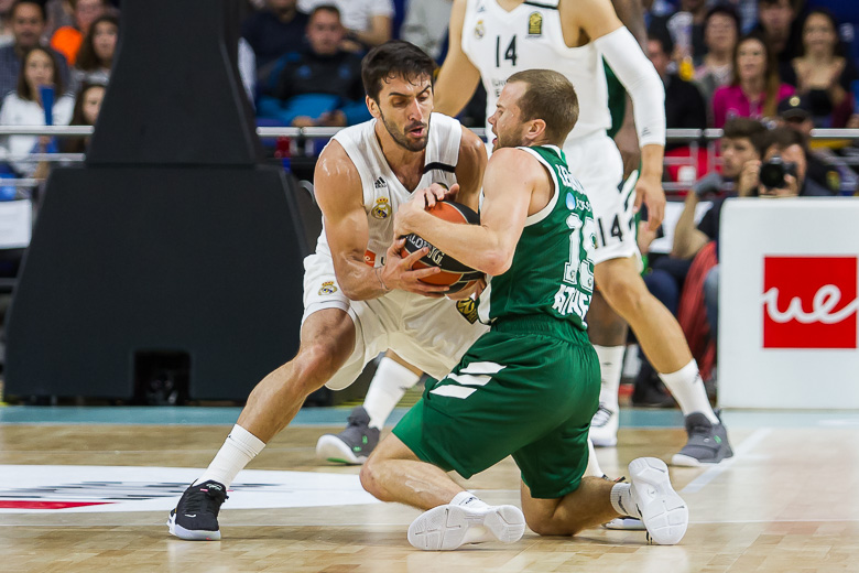 Un imperial Facundo Campazzo dirige el rodillo blanco rumbo a Atenas (78-63)