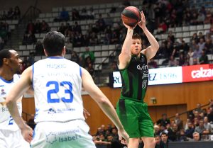 El futuro de la Penya: negociando la salida de Laprovittola y renovación de Harangody
