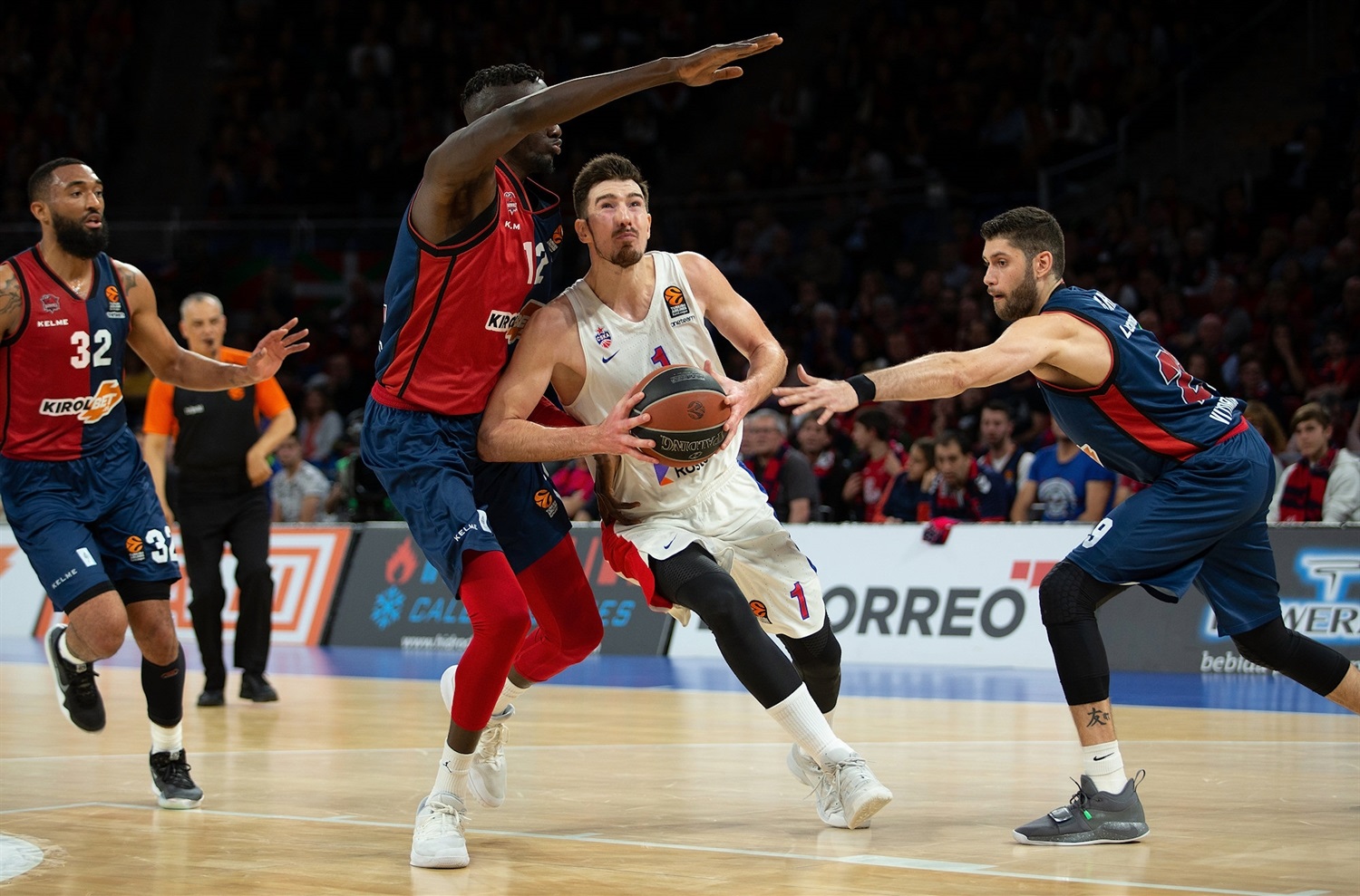 El CSKA vuelve a recuperar el factor cancha frente al Kirolbet Baskonia (77-84)