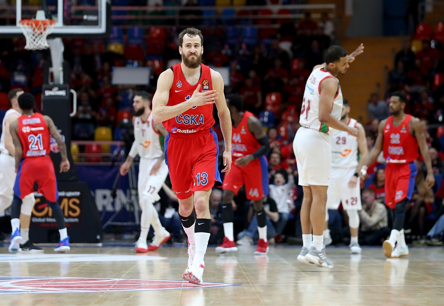 La magia de Sergio Rodríguez castiga sin piedad a Kirolbet Baskonia (94-68)