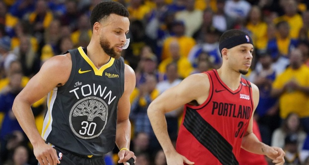 Stephen le gana la batalla a su hermano y pone el 2-0 (111-114)