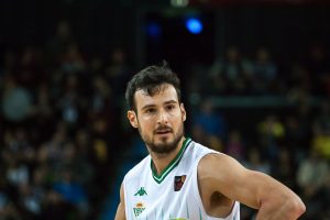 Costa y Badmus, movimientos de Granada y Coruña. ¿Javi Vega a LEB?