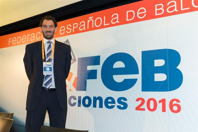 BasketFiccion: Modelos para finalizar las competiciones FEB