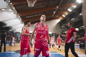 Zoco LEB Oro: Stainbrook, ¿a Iberojet Palma?; Bulic y Hernández, renuevan