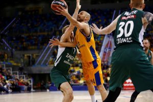 En un choque defensivo el Herbalife Gran Canaria fue mejor (73-66)