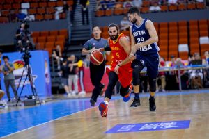 El liderazgo de Ricky Rubio da la victoria de España ante Argentina (84-76)