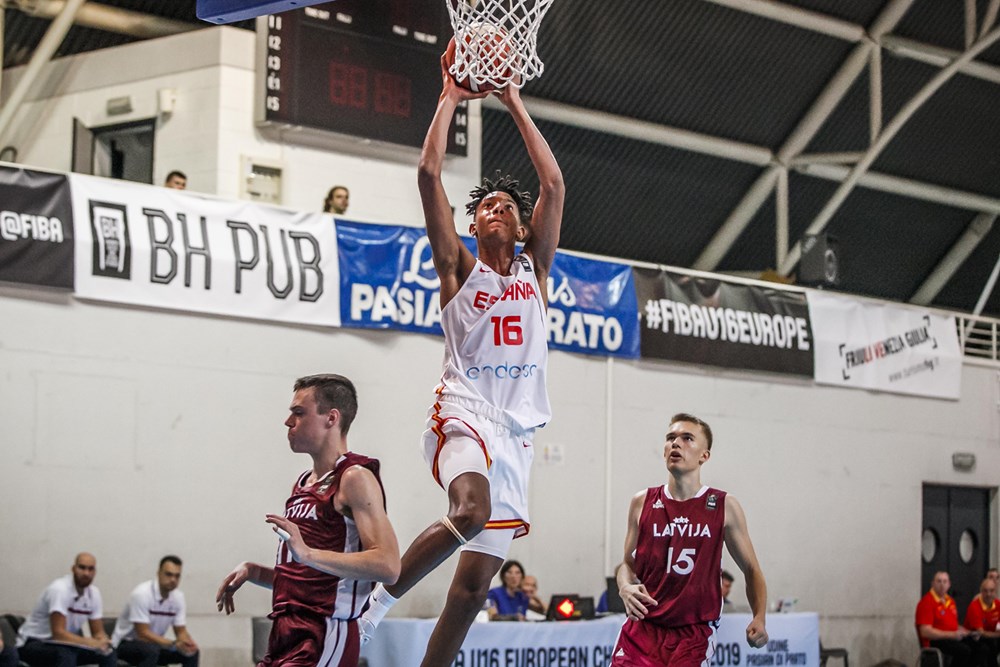 Europeo U16M (J2): Michael Caicedo arrolla a Letonia (87-51)