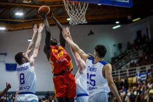 Europeo U18M (1/2): Garuba tiraniza la zona para meter a España en la final (54-70)