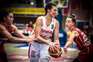 Europeo U20F: España se sobrepone para ganar a Hungría pero se lesiona Carrera (80-66)