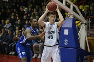 David Kravish, centímetros y eficiencia para cerrar la plantilla de BAXI Manresa