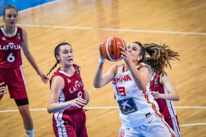 Europeo U16F (J3): España vuelve a apabullar (90-52) y pasa como primera de grupo