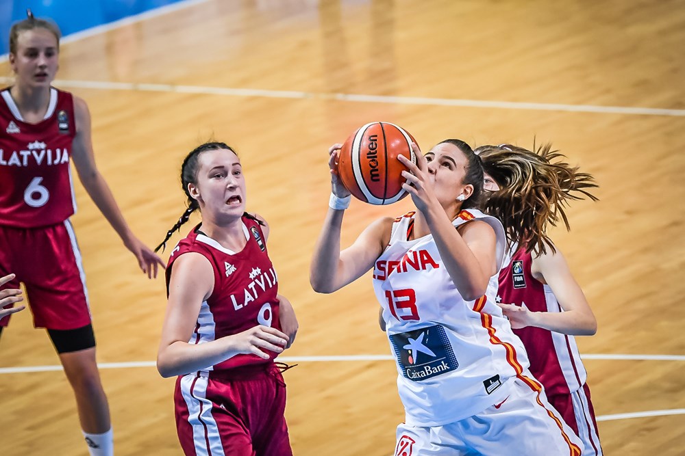 Europeo U16F (J3): España vuelve a apabullar (90-52) y pasa como primera de grupo