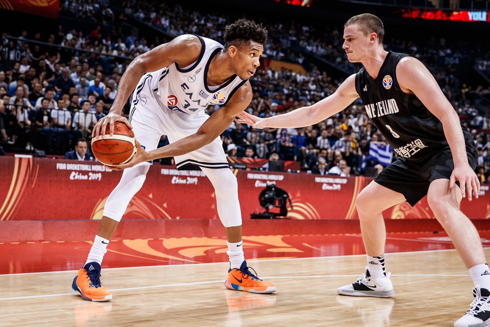 Mundial China TOP5 (J3): Antetokounmpo resurge; Baynes, decisivo en la zona