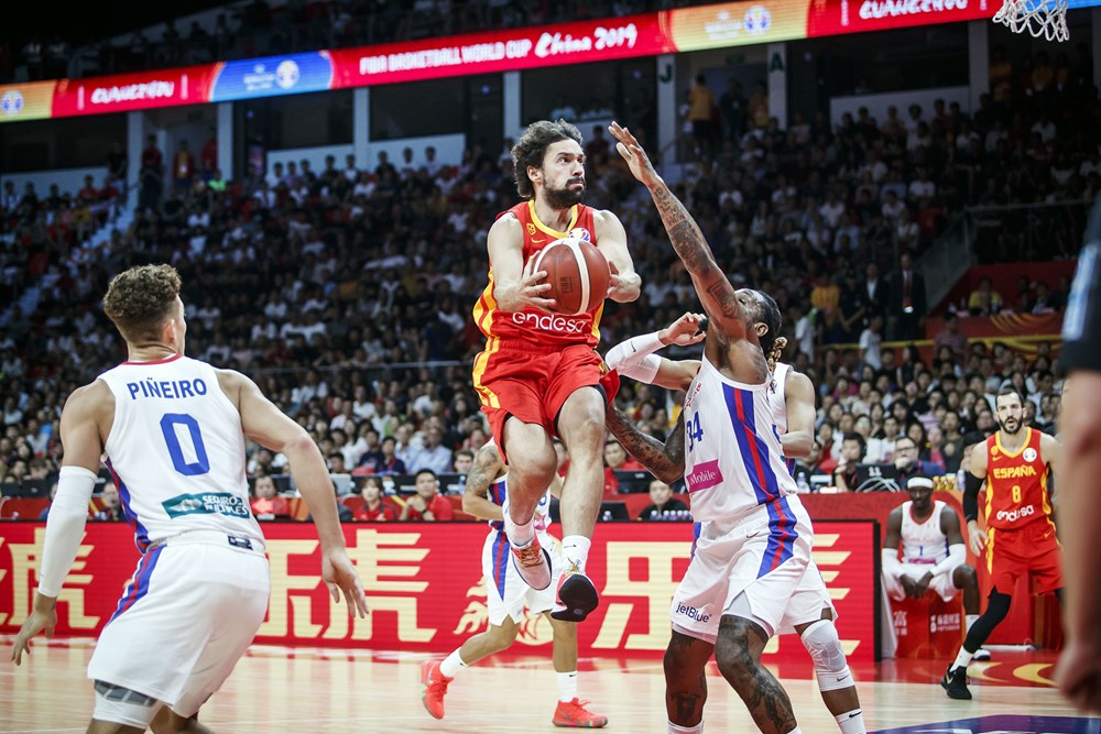 España se asegura la siguiente fase tras ganar con problemas a Puerto Rico