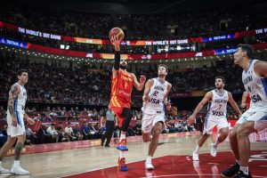 España arrasa en la final de los sueños y la convicción a una brava Argentina (95-75)