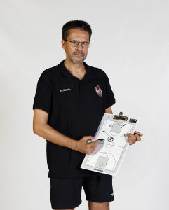 En los banquillos la experiencia es un grado: Pedro Martínez, en el TOP