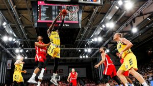 easyCreditBBL: Alba y Bayern sufren para mantener el liderazgo