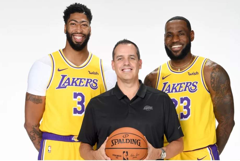 Los Ángeles Lakers, todo o nada