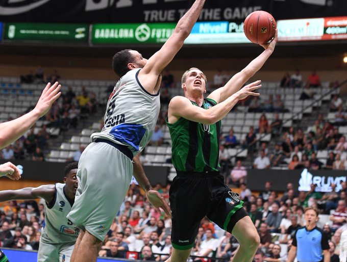 Penya consigue 1ª victoria de la temporada ante el Brescia pero Birgander, a quirófano