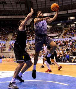 Victoria de trabajo para San Pablo Burgos contra Telenet Giants (90-76)