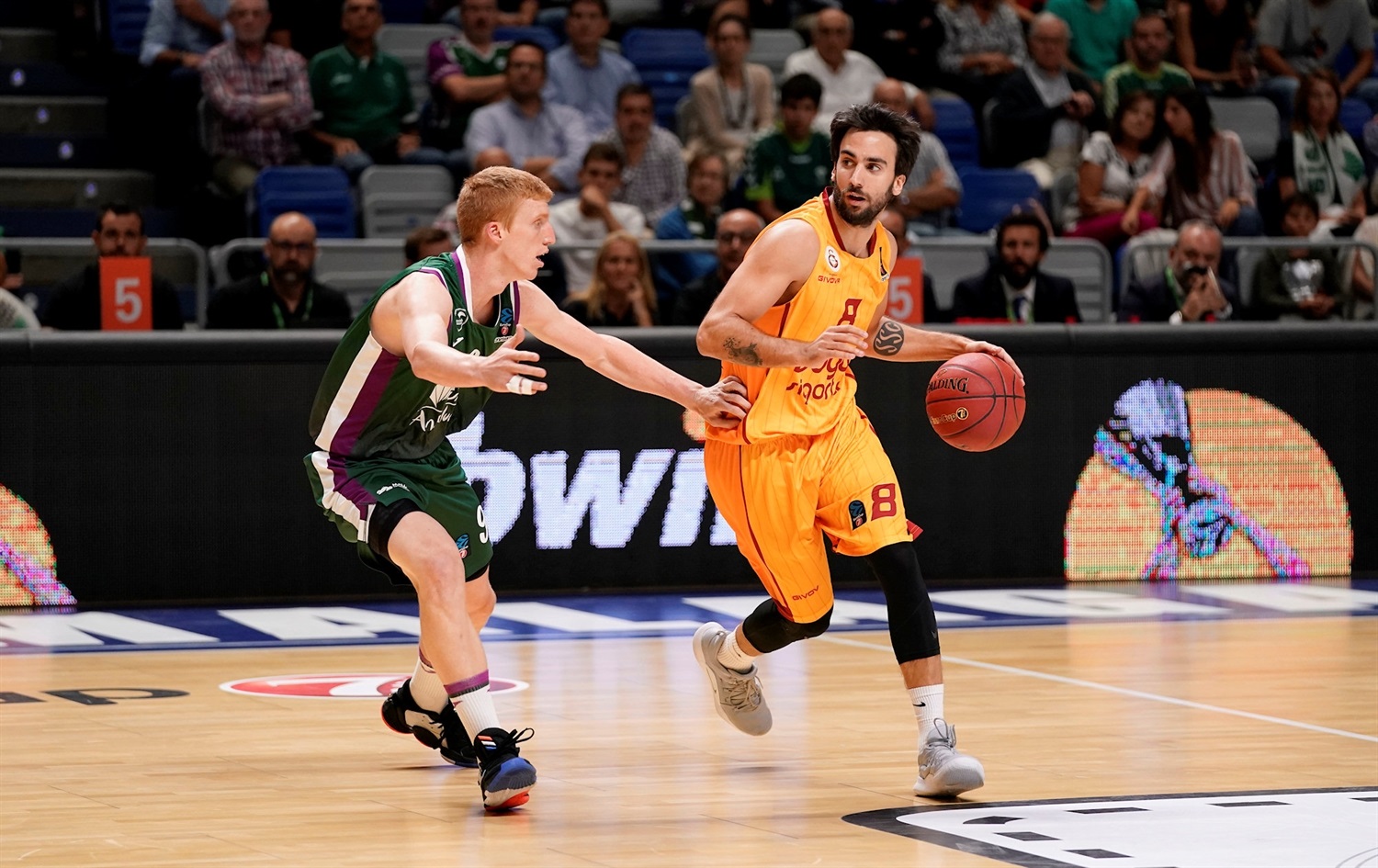 Toupane se viste de héroe y guía al Unicaja a la victoria sobre Galatasaray (88-83)