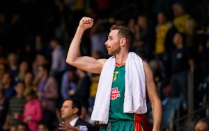 Berni aparece para evitar un tropiezo en Oldemburgo y el CAI sobrevive al fuego cruzado