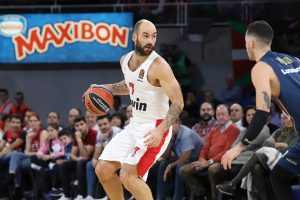 Euroliga (J5): Olympiacos da la sorpresa de la jornada contra CSKA. Plaza gana a Saras