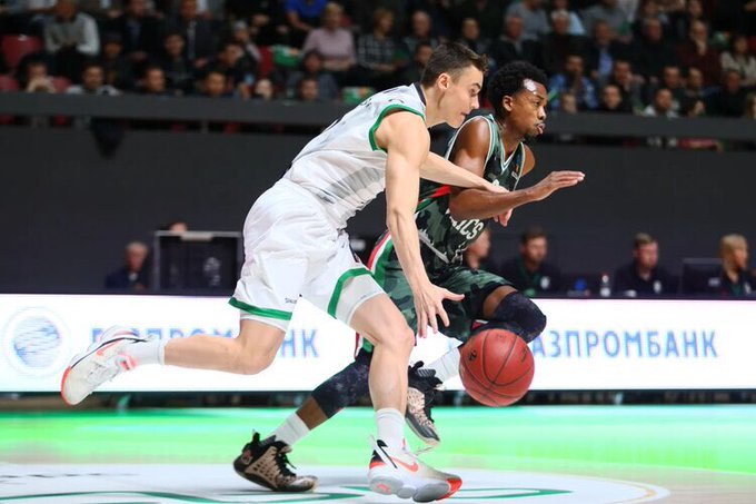 Un inspirado McCollum condena a un frágil Joventut 86-74