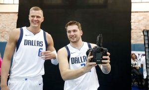 ¿Cómo llegan los Dallas Mavericks a Orlando?