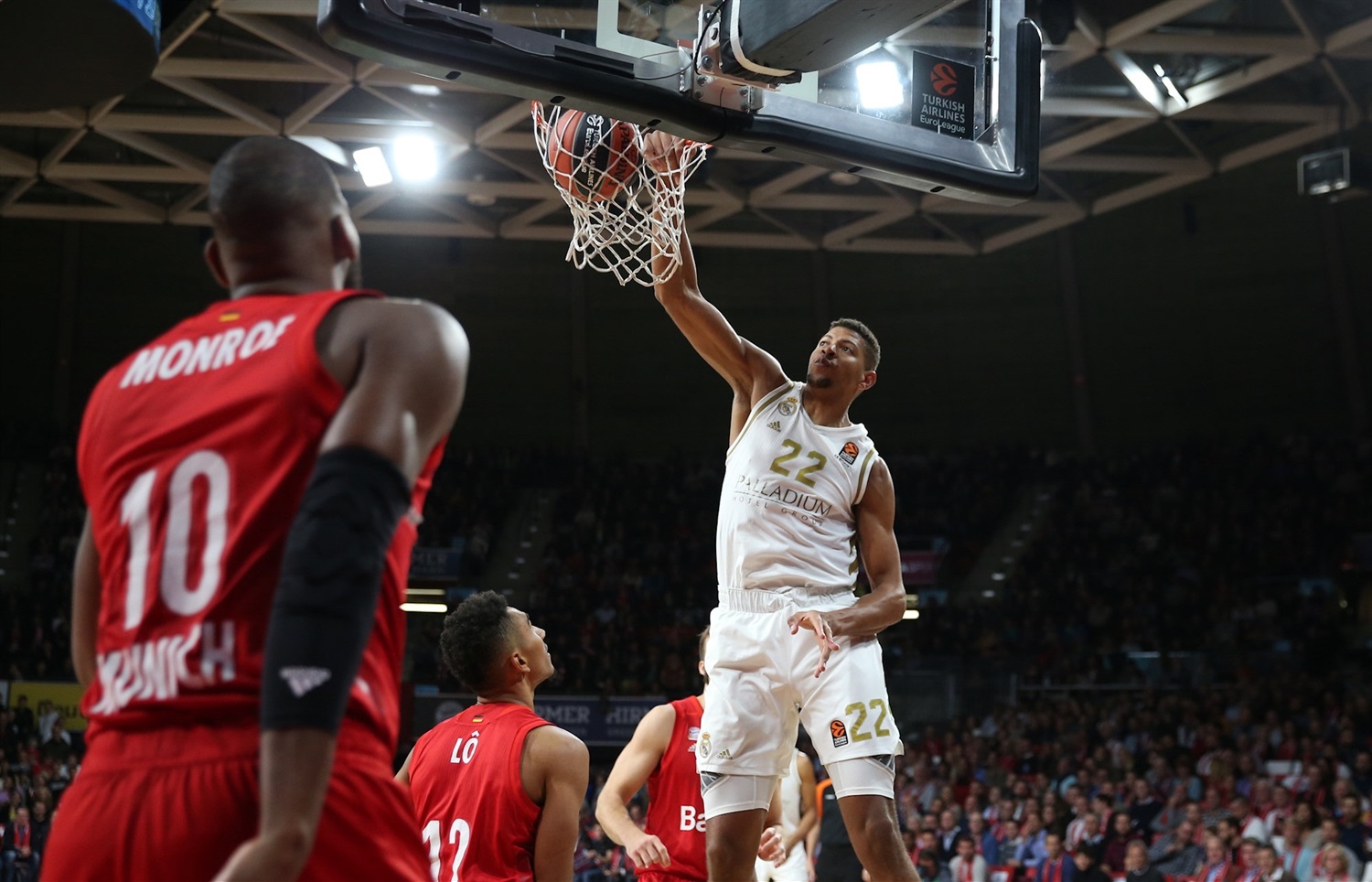 Tercera derrota consecutiva para el Real Madrid en Euroliga (95-86)