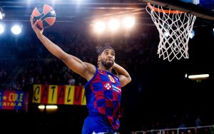 El Barça hunde a un Fenerbahce desahuciado (89-63)