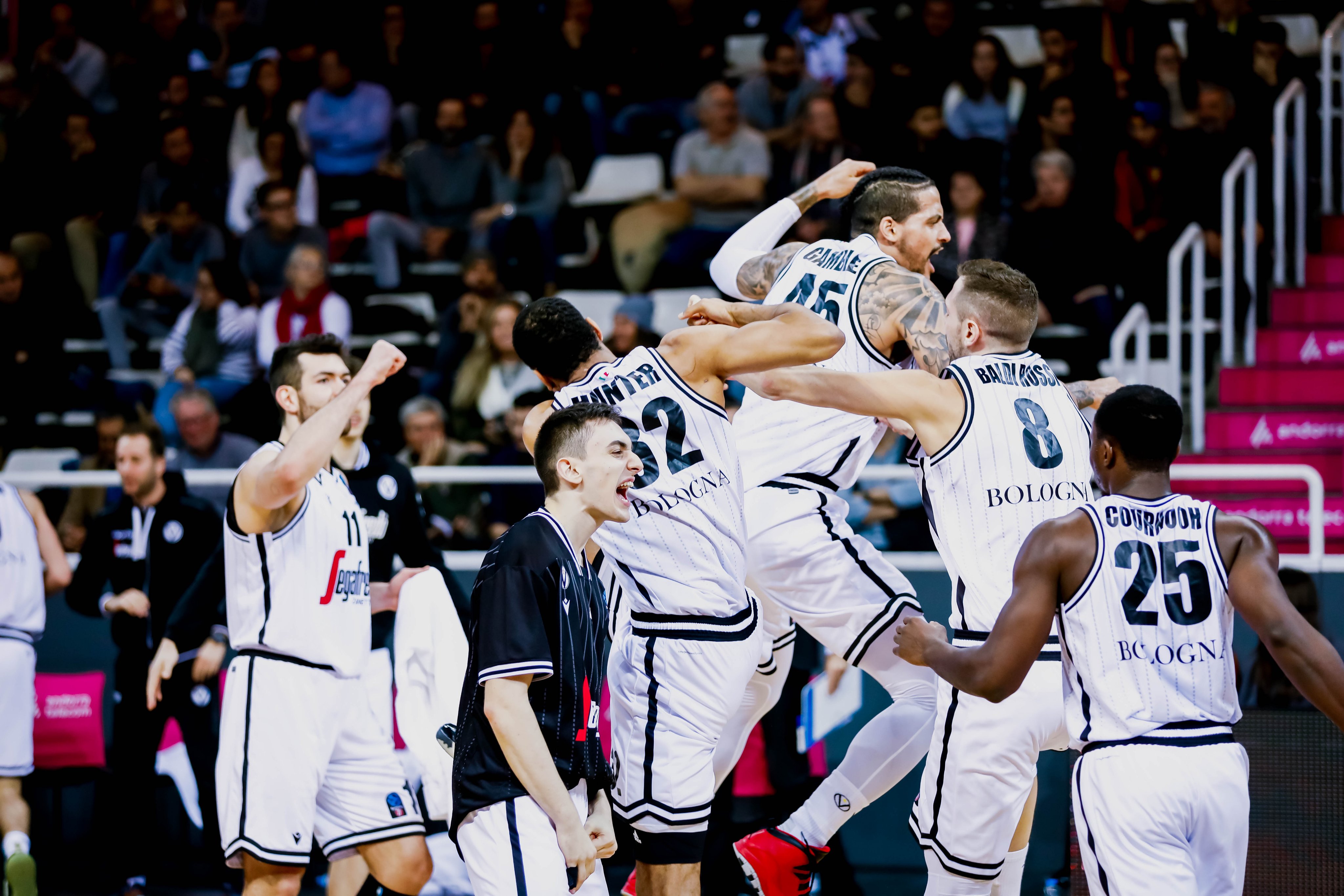 LEGA SERIE A: Al Virtus Bologna no hay quien lo pare