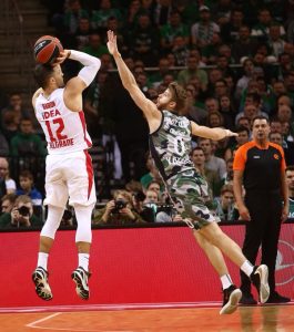 Euroliga (J10): Anadolu se lleva el duelo de líderes contra Milán. Alba y Zalgiris caen