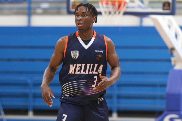 Capítulo 1: Caleb Agada