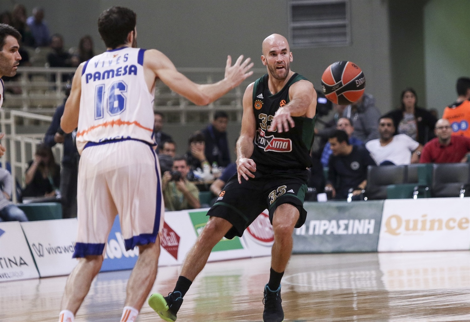Demasiado Panathinaikos para un Loyd muy solo en Valencia Basket (91-80)