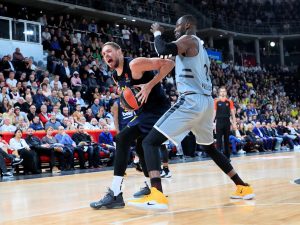 Euroliga (j10): Fenerbahce vuelve a ganar. Panathinaikos se mete en puestos de playoff