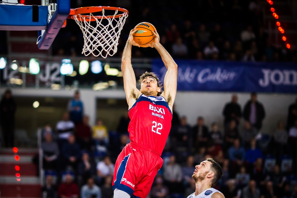 BAXI Manresa se impone en el festival ofensivo de la temporada (102-121)