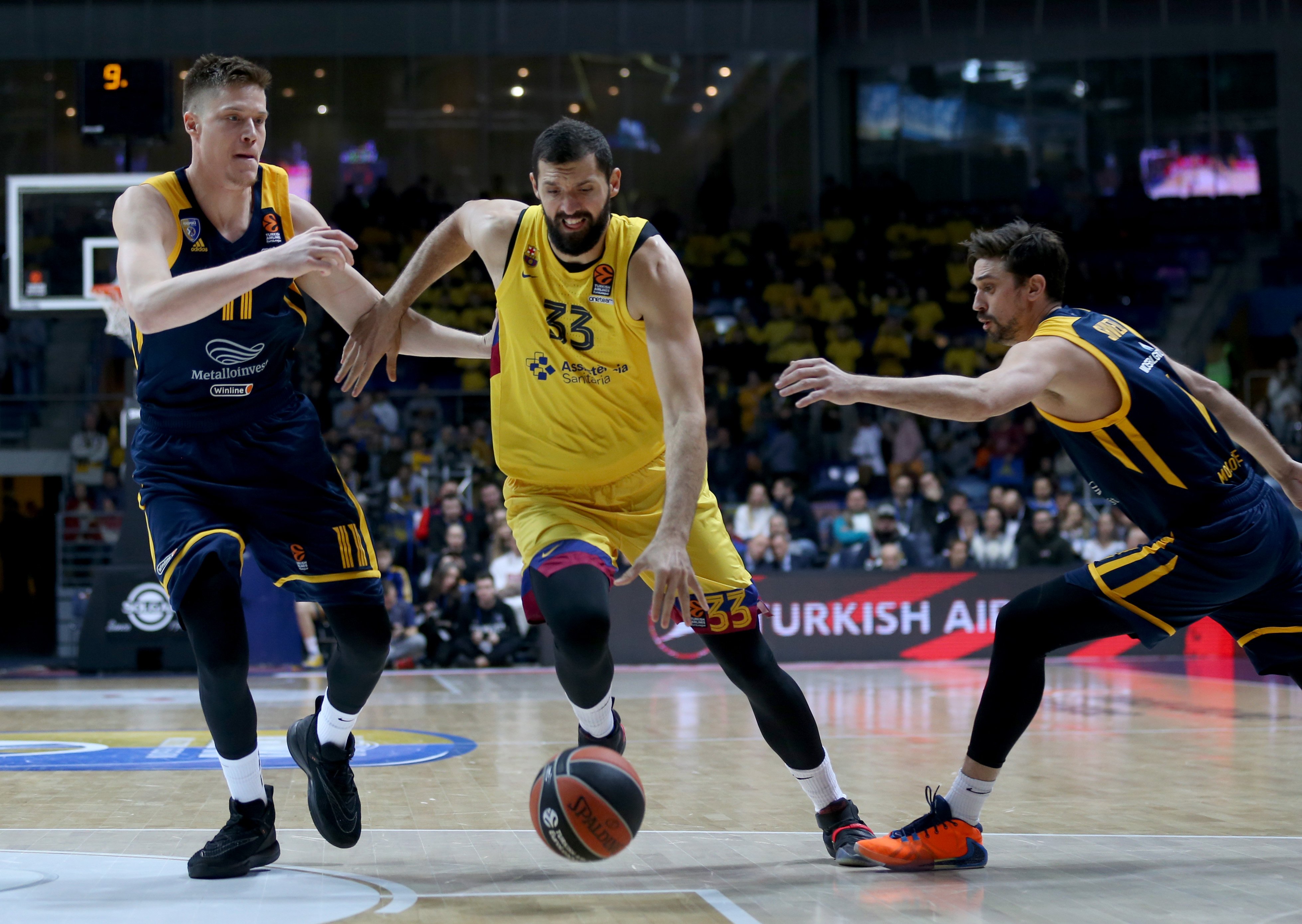 Mirotic guía al Barça a la victoria ante el Khimki (94-102)