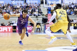 Benite lidera a un excelente San Pablo Burgos frente a AEK (93-76)