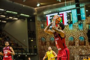 Brussino y Seeley al rescate de Casademont Zaragoza (70-77)