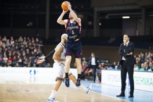 ZocoACB: Bilbao piensa en Serron, Radoncic deja Murcia ¿rumbo Tenerife?