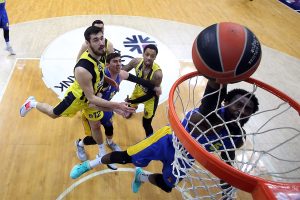 Euroliga (J24): Othello decide el duelo contra Fenerbahce. Deshaun Thomas, imparable