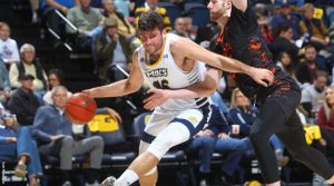 Españoles NCAA (Vet.): Aurrecoechea campeón de conferencia y R. Vilà a gran nivel