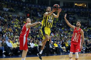 Euroliga (J27): Fenerbahce ya es séptimo. Larkin falla y Maccabi da la sorpresa