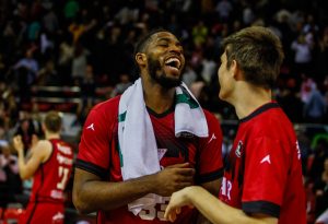 Jason Thompson, el regreso de un gigante a la fortaleza zaragozana