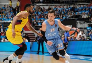 La historia de… Mateusz Ponitka, la estrella en Euroliga del baloncesto polaco